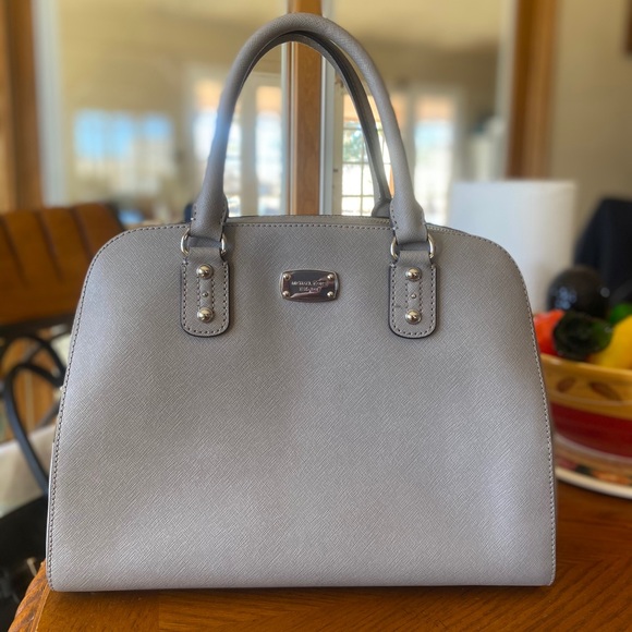 Michael Kors Handbags - Michael kors